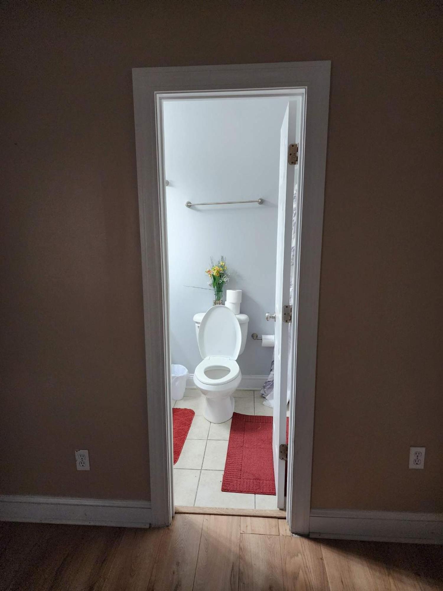 Private Room Balcony And Bathroom In Charleston Exterior photo